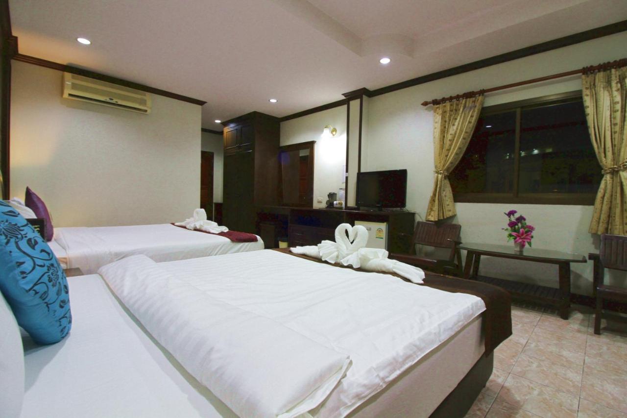 Baan Veerakit Hotel Patong Екстер'єр фото